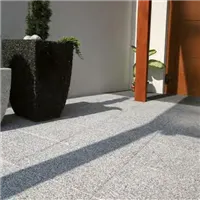 SEMMELROCK LA LINIA / dlaždice 40,5x40,5x3,8 cm, jemně vymývaný povrch, povrchová ochrana Semmerlock Protect - granit světlá