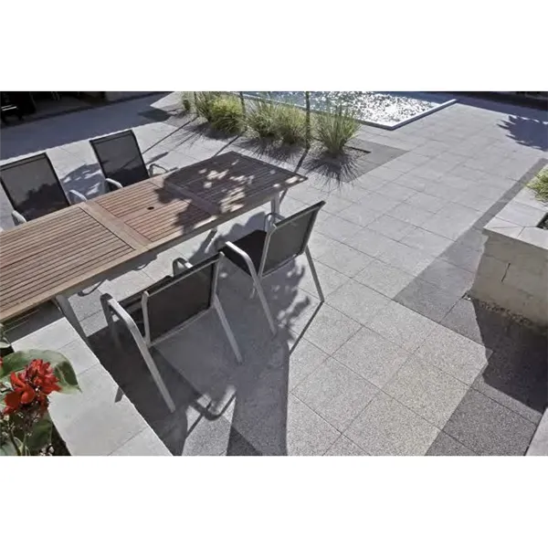 SEMMELROCK LA LINIA / dlaždice 40,5x40,5x3,8 cm, jemně vymývaný povrch, povrchová ochrana Semmerlock Protect - granit světlá