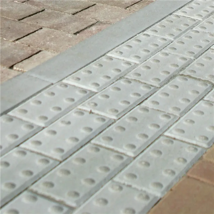 SEMMELROCK DLAŽBA PRO NEVIDOMÉ / obdélník 20x10x8 cm - šedá