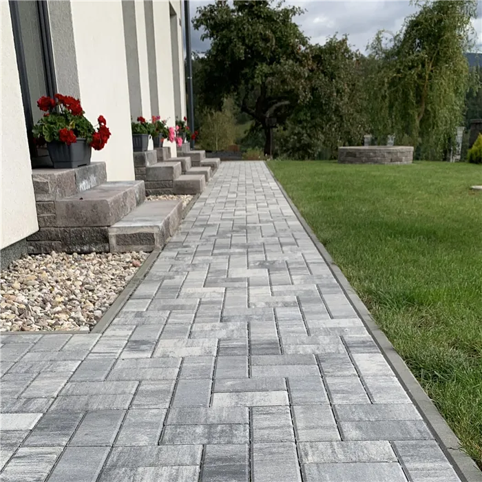 SEMMELROCK NARDO / dlažba se zkosenou hranou 20x10x4 cm - bíločerná