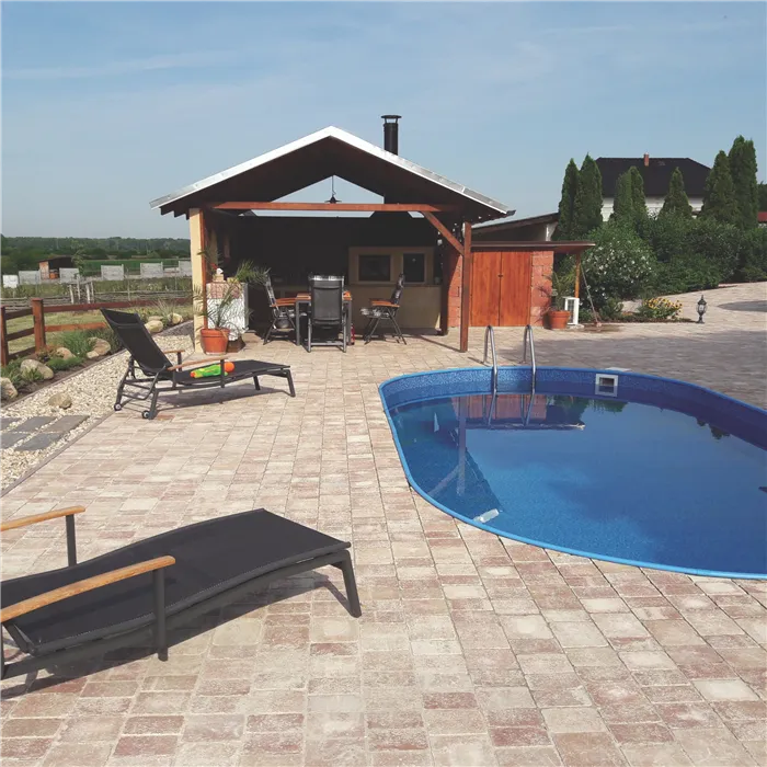 SEMMELROCK APPIA ANTICA / dlažba otloukaná 22,6x19,2x8 cm, nášlapná vrstva v jemném stínování - lávově červená melír.