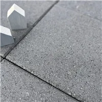 SEMMELROCK MODERN comfort / dlažba se zušlechtěným povrchem SL a Semmelrock protect plus 30x30x5 cm - tmavě platinová