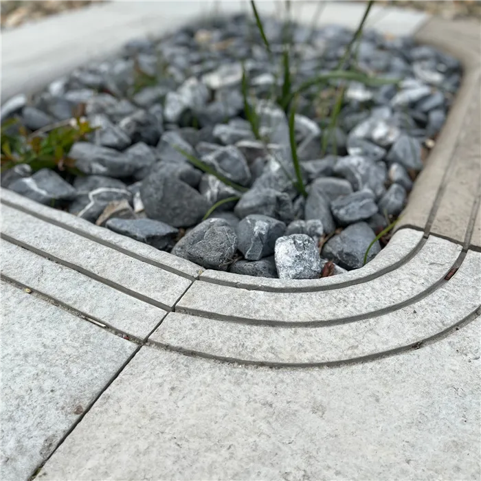 SEMMELROCK BRADSTONE LIAS / bazénový lem - základní prvek 80x30x3,3-5,8 cm - světle šedá