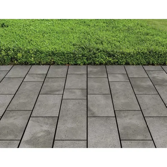 SEMMELROCK LUSSO VULCANO / dlaždice se zkosením a vzhledem vulkanického tufu 60x30x4 cm - granit antracitová