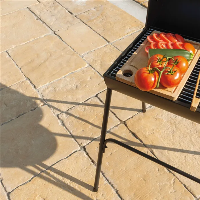 SEMMELROCK BRADSTONE OLD TOWN / dlaždice výška 3,8-4,4 cm, struktura přirozeně zvětralého povrchu, nepravidelné hrany - pískovcová