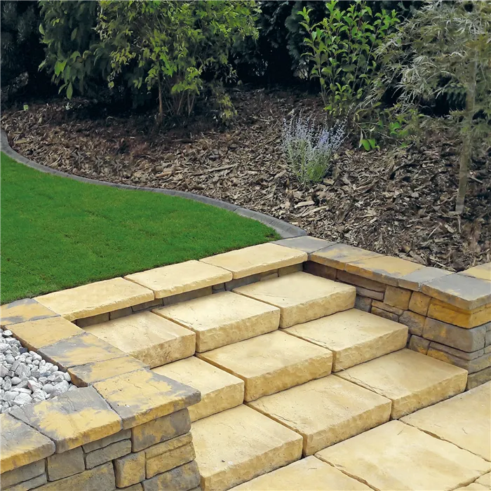 SEMMELROCK BRADSTONE OLD TOWN / schod 45x35x10 cm - pískovcová